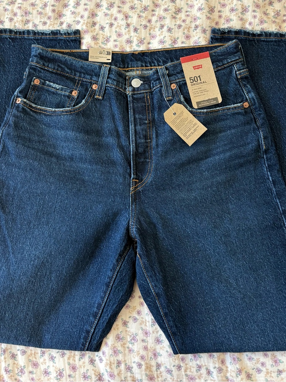 Levi's dark blue high-rise straight jeans - Picture 2 of 5